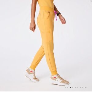 FIGS Zamora jogger scrubs pants in dandelion